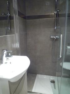 Hotels Hotel Bellevue Cannes : photos des chambres