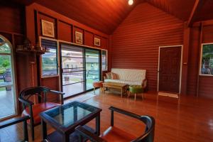 Bricks & Bed house pai