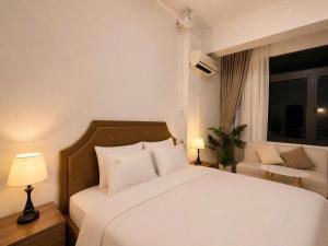 Brand new 30m apt, 5m to Ben Thanh, free Netflix