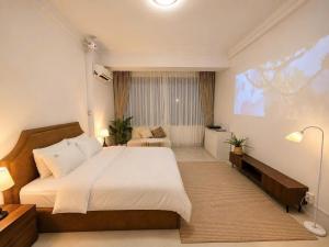 Brand new 30m apt, 5m to Ben Thanh, free Netflix