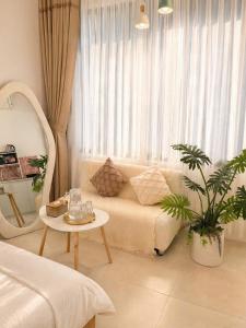 Brand new 30m apt, 5m to Ben Thanh, free Netflix