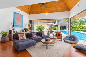 Luxurious 5BR Pool Villa Layan Hills in a Private Estate near Bangtao Beach