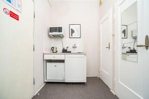 Cosy studio with terrace by tram