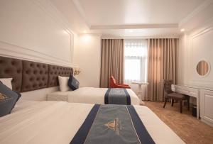 Grand View Palace HaLong Hotel