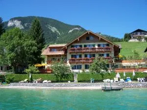 Hotel Garni Buchinger - Strobl