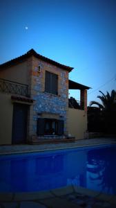 Finikes Apartments Messinia Greece