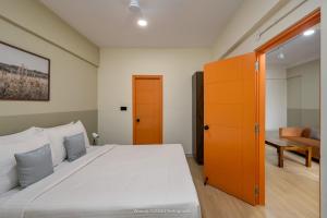 Wandr Hotel Indiranagar 100Ft Road