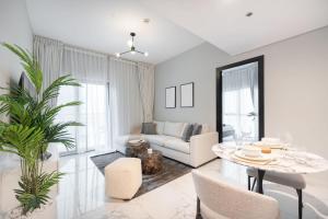 StayShort - Dubai South apartment for 4 Great Location