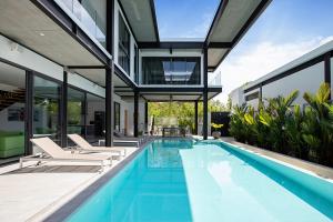 Sleek 4BR Skyline Oasis Sunset Garden 5 Pool Villa with Private Salt Pool near Nai Harn