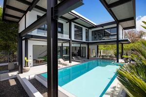 Sleek 4BR Skyline Oasis Sunset Garden 5 Pool Villa with Private Salt Pool near Nai Harn
