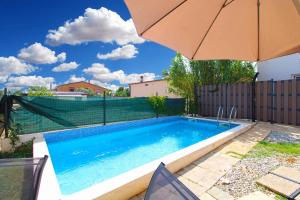 Holiday Home with Pool in Medulin-Istrien 44032
