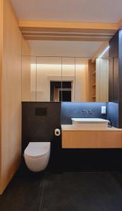 Golden Park Aparthotel