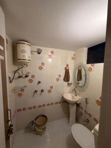 ELARA HOUSE 2BHK in Heart of Ajmer Couples&Family