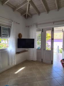 Kings Beach Village St Peter