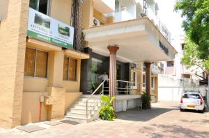 Nayagara Hotel