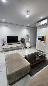 White Marble La Soukra
