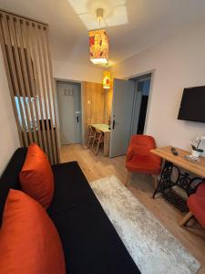 Brigitte Apartments