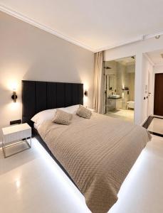 10th floor, Luxury City View, Hanza Tower