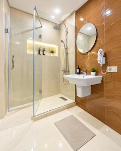 Experience Modernity Beachside & Parking