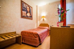 Hotels Hotel Leonard De Vinci : photos des chambres