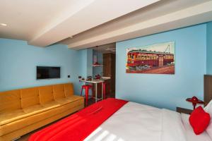 Deluxe Suite with Balcony & Kitchenette room in Taksim Nis Hotel- Special Category