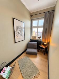 Bright & Sunny Cozy Apartment