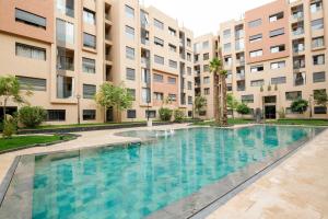 Urban Escape - Pool & Private Parking
