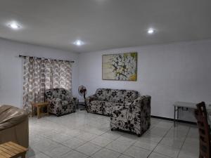 Oriana Apartment 4 Spacious 2BR Free WiFi Near Apia