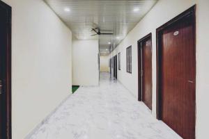 Hotel O IIT Banaras Road