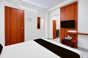 Hotel O Saraswathi Park Junction