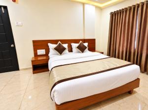 Ganeshratna Ventures Hotel Veluvan