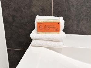 The Luxe Nest Modern and Cozy Stay