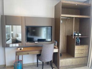 Solaria Grand Oceanfront Suites