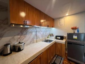 Brentwood Townhouse Retreat