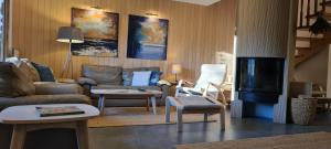 URBAN APARTMENTS Global 14th floor No 26, Balcony, Air Condition, Free Garage