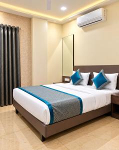 Ganeshratna Ventures Hotel Veluvan