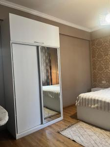 Cozy 3-Room Apartment with City View & Balcony