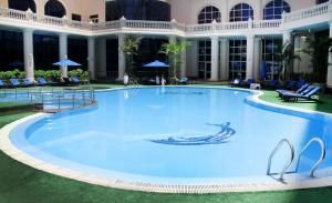 Swimming pool, TOLIP Hotel Alexandria in Alexandria