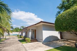 AKARD Private Villas Sattahip