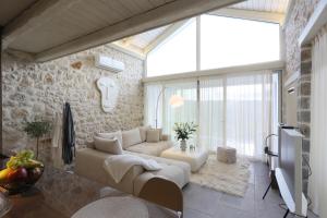 White Stone Villa by Dodona Villas