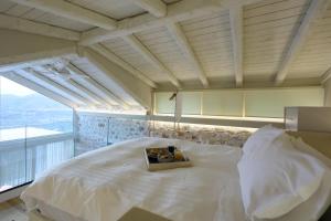 White Stone Villa by Dodona Villas