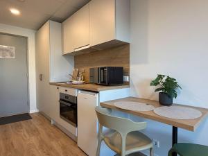 Scandium Living Magma Studio, Gym, Smart TV, Wi-Fi