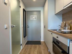 Scandium Living Magma Studio, Gym, Smart TV, Wi-Fi