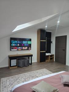 Hotel Yarus Moon