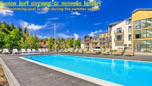 OSTOJA RESIDENCE VIP z basenem, sauną, jacuzzi, strefą relaksu, pokojem zabaw i własnym parkiem by Royal Aparts