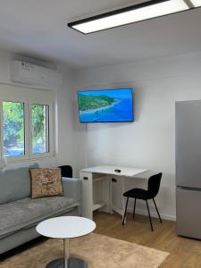 Garden Apartment 2