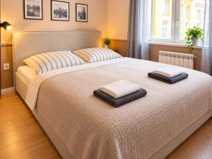Modern 2-Bedroom-Style Apartment for 4 in Prague