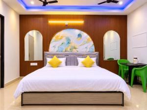 Hotel Radha Rani Near ISKCON Temple