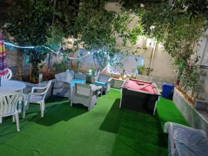 Modern 2-bedroom apartment with private pool and garden in Algiers