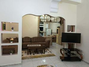 Modern 2-bedroom apartment with private pool and garden in Algiers